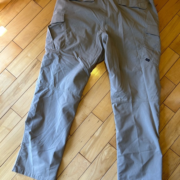 5.11 tactical pants - Picture 12 of 13